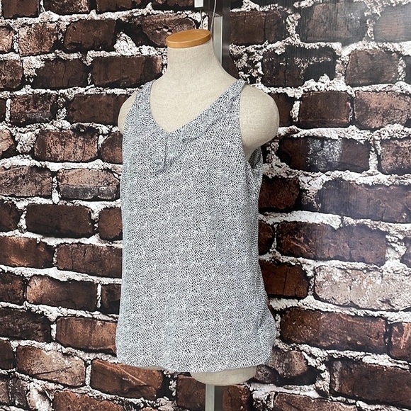 CAbi Tank Top Blouse Flutter 5359 White Black Small - Picture 2 of 12